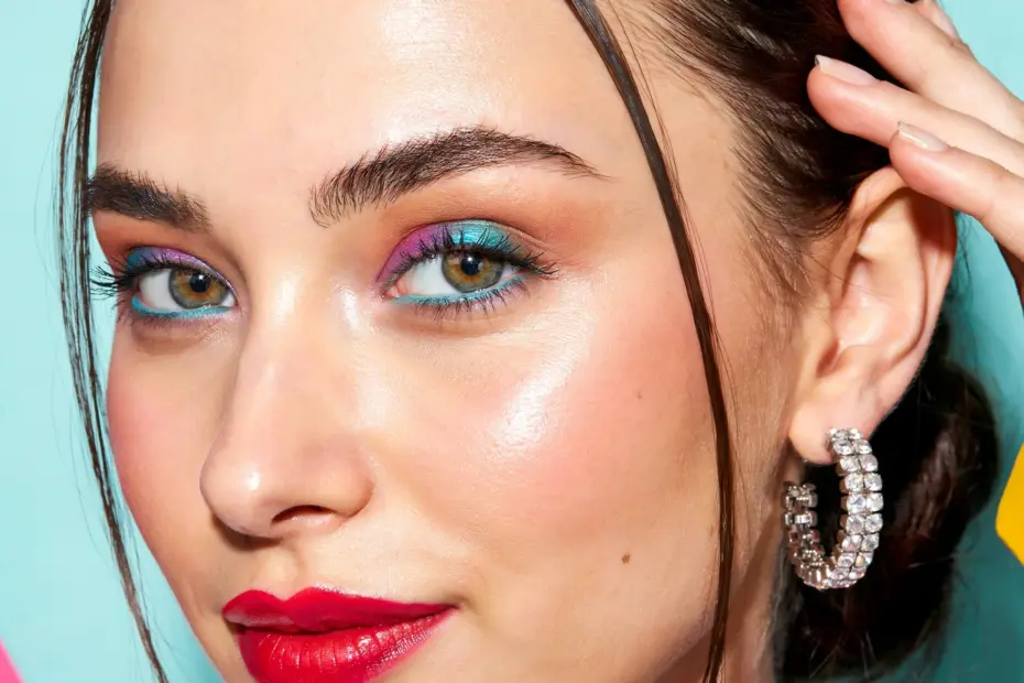 Bold Lip Looks for Virtual Posada | Easy at-home holiday makeup tutorial | Lips & Lipstick inspiration