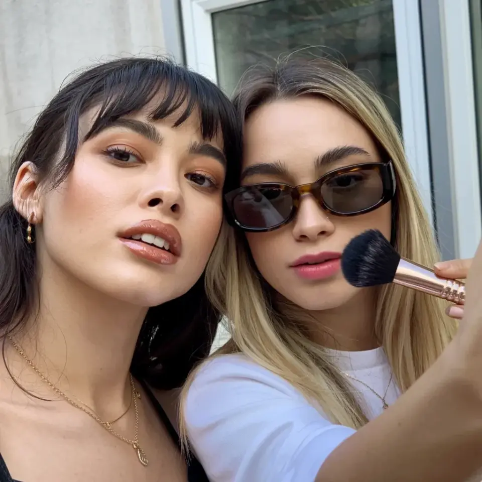 Mirror selfie with your best friend: natural makeup and candid vibes